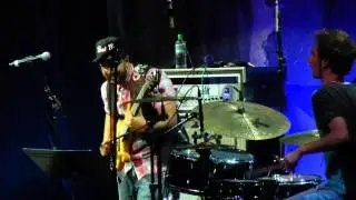 Lee Ritenour Live in Hawaii. Ben Shepherd bass solo.