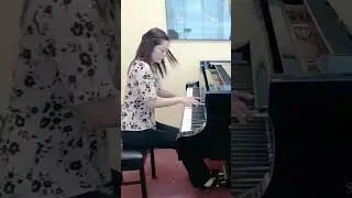 Tokyo, Piano lessons in English.東京の英語でピアノ レッスン.Liszt, Hungarian Rhapsody No 13 sLs Piano Instructor.