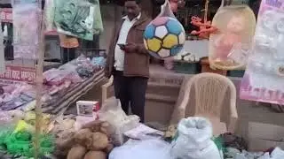 Ramdev Mandir me lagi dukhane