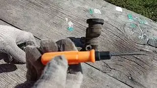 How to Disassemble the Clutch Master Cylinder of a 1987&ndash;1993 Mitsubishi Galant