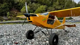 Sierra Flying in a STOL Highlander