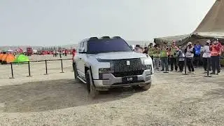 BYD YangWang U8 performs full 360&deg; tank turn in desert