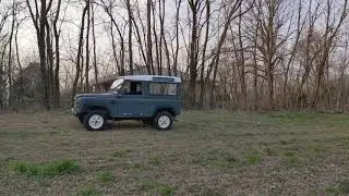 Demo of Land Rover Defender 90 - high-low gears