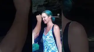 Getting a Hindu Blessing at Bali&rsquo;s Tanah Lot Temple