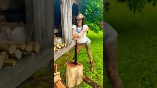 🤠🪓 what&rsquo;s more American than splitting wood in the rain?? 🇺🇸 #wood #firewood