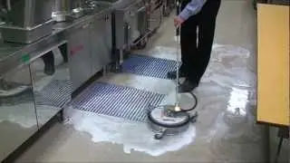 Hummer Jet Jr. - Working the Line