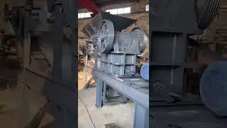 The stone crushing machine jaw crusher machine testing site #jaw #crusher #sand #stone #jycrusher