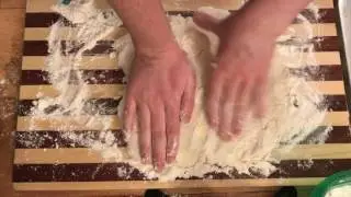 HOW TO MAKE COPYCAT CRACKER BARREL BISCUITS! | A Pinch of Ginger
