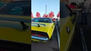 Bright Yellow 1971 Dodge Challenger RT!🤩🔥#mopar
