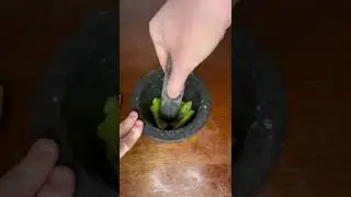 Why crush pepper so satisfying asmr