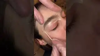 Eyebrows waxing