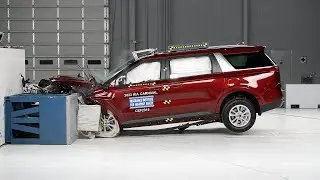 2023 Kia Carnival updated moderate overlap IIHS crash test
