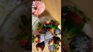 Saftige Erdbeere mit Schokolade #food #еда #готуватилегко #рецепт #рецепты #cooking #cake #вкусно