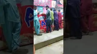 Cheapest Pizza In karachi . #minivlog #karachi #rehanmughal