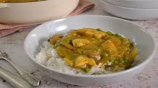 Takeaway Style Chicken Curry - Mayflower Curry Sauce