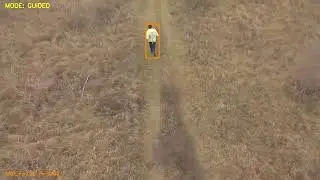 SZE Dr&oacute;nos szem&eacute;lyk&ouml;vet&eacute;s 2025 12 22 - Walk and run tracking