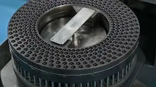 Semi Automatic Capsule Filler-Self contained, horizontal, pneumatic closing station