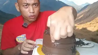 VLOG -574  DJ MARCH BARIOS FOOD REVIEW & MUKBANG SIGNATURE CHOCOLATE  CAKE GOLDILOCKS VLOG BISAYA 