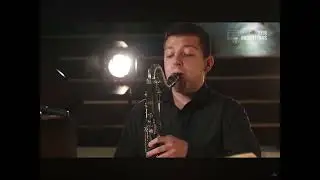 Junto à Cruz