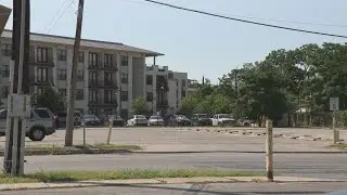 Teen shot in head during 'informal boxing match' in San Antonio parking lot, police say