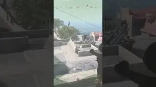 HOW DID I DO THIS IN WARZONE #shorts #minecraft #warzone #coldwar #memes #rebirth #apex #callofduty