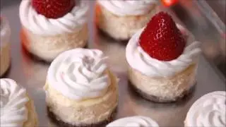 Mini Santa Cheesecake Bites - S5i Digital