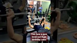 This is how a gym lover cut their cake💪🎂🤺 #shorts #gymlife