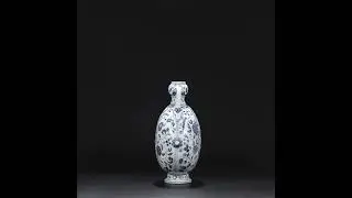 Ming Yongle Blue and White interlocking Floral Moonflask #homedecor#antique #collection #handmade