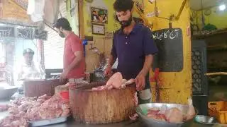 Chicken#2024#😂# Cutting Muslim Style#😎 # chicken cutting❤️## skills# chicken#😊# cutting skills#