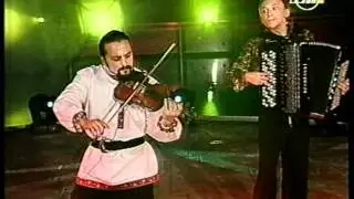 Russian Folk Medley. George Curmi Puse and Yuri Charyguine