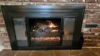 Fireplace in operation 