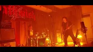 Knumears - Evan Perks (The Chariot cover)