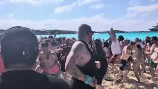 Silly Goose &ndash; &ldquo;The Great Dino Escape&rdquo; Mosh Pit | ShipRocked 2025 (Half Moon Cay)