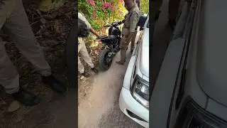 Ktm duke 390 🚀 vs police 🚓🚨#ktm#duke #new #viralshort #malayalam #kerala