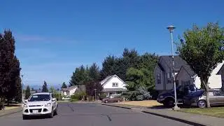 Life & Houses in COMOX British Columbia (BC) Canada - Driving to the Stunning Coast