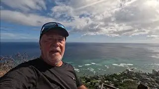 Diamond head hike, Oahu Hawaii 
