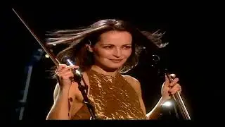 THE CORRS &mdash; Encore/Band Introduction | from THE CORRS &mdash; LIVE IN LONDON &ndash; (2001)