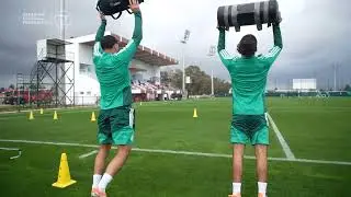 شـــاهد.. لاعبو المننتخب الوطني يواصلون بجدية للخرجة الثانية في الكان أمام بوركينافاسو