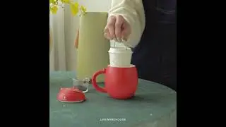 Kitty Ceramic Mug Strainer + Carrier | Life WareHouse