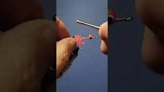 Creepy Crawler brush : Redfish Crack