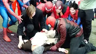 Uncle Ben gets shot in front of Spideys at MegaCon!! 😢 #Shorts