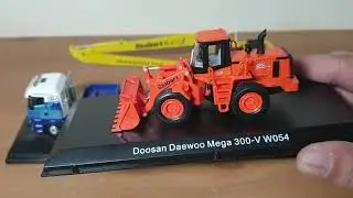 OO Gauge (1/76 scale) Trucks , Lorries and Plant Equipment