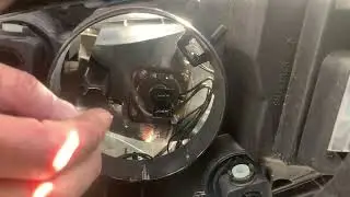 Mercedes Sprinter headlight bulb change
