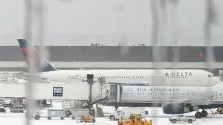 Winter weather causes flight delays across US
