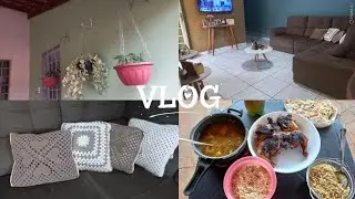 Rotina de casa , mudança na sala e na Área/garagem amei o resultado #donadecasa #decoraçao #Crochê..