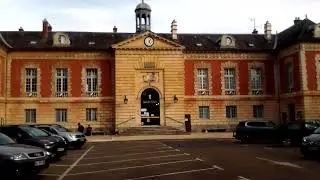 Город и замок Рамбуйе. Центр города./Ville Rambouillet, Ile-de-France. Ch&acirc;teau 👑👰&zwj;♀️ de Rambouillet.