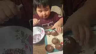 Making chocolate bombs