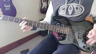Green Day -  Father of All: Bass Cover
