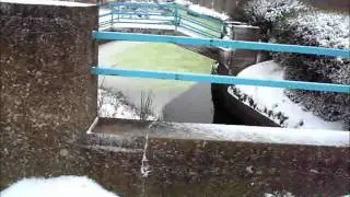 Snowskegness05-02-12.wmv