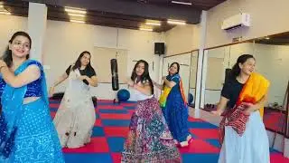 Chogada Tara  |  Loveyatri  |  Group Dance  |  Easy Steps  | 